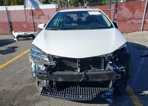 2018 Toyota Corolla Se из США, поврежденный, VIN 5YFBURHE9JP842554